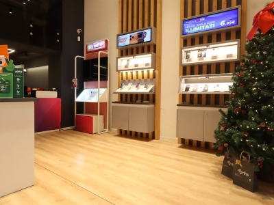 negozio in vendita a Santa Maria Capua Vetere