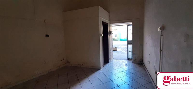 negozio in vendita a Santa Maria Capua Vetere