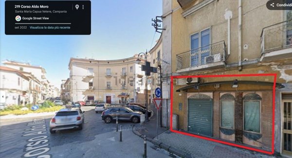 locale commerciale in vendita a Santa Maria Capua Vetere