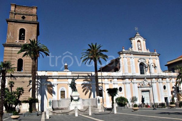 locale di sgombero in vendita a Santa Maria Capua Vetere