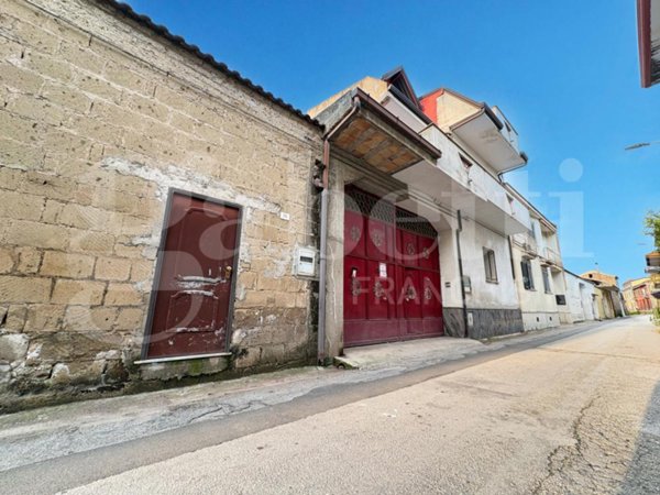 casa semindipendente in vendita a Santa Maria Capua Vetere