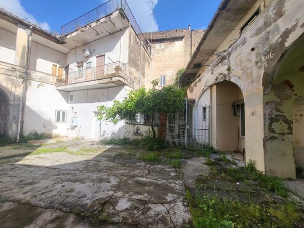 casa indipendente in vendita a Santa Maria Capua Vetere