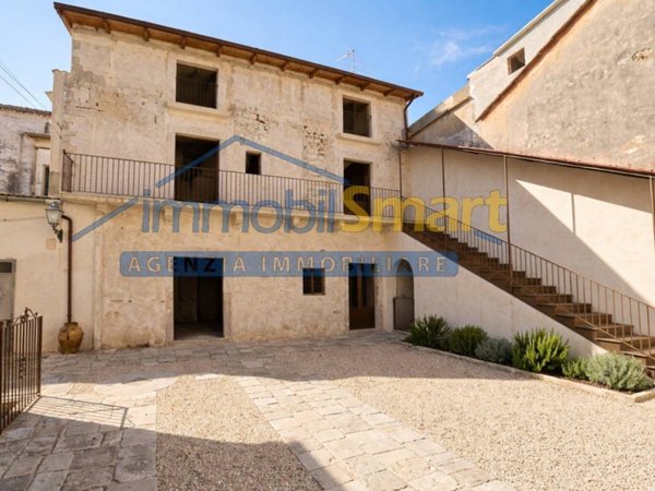 casa indipendente in vendita a Santa Maria Capua Vetere