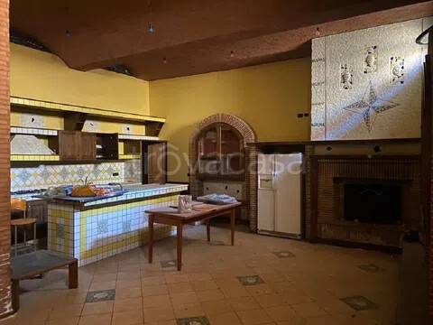 ufficio in vendita a Santa Maria Capua Vetere