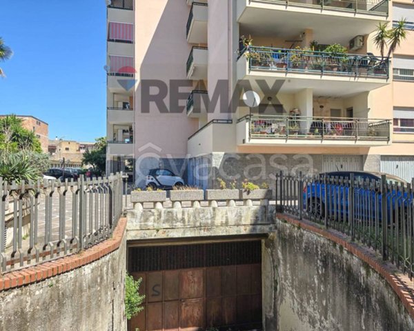 negozio in vendita a Santa Maria Capua Vetere