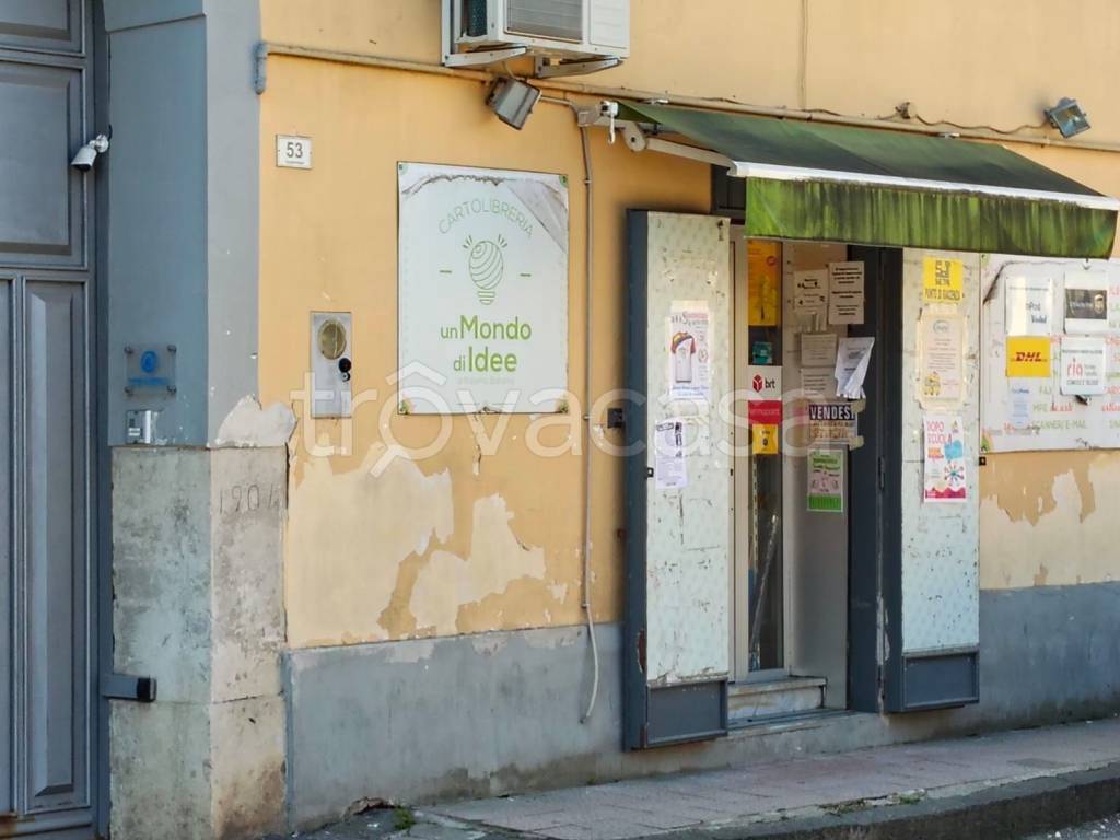 negozio in vendita a Santa Maria Capua Vetere