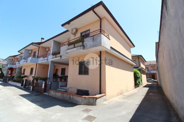 casa indipendente in vendita a Santa Maria Capua Vetere