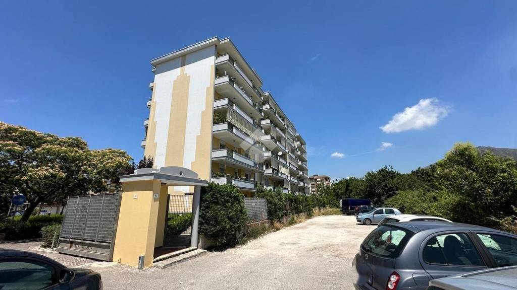 appartamento in vendita a Santa Maria Capua Vetere in zona Sant'Andrea dei Lagni