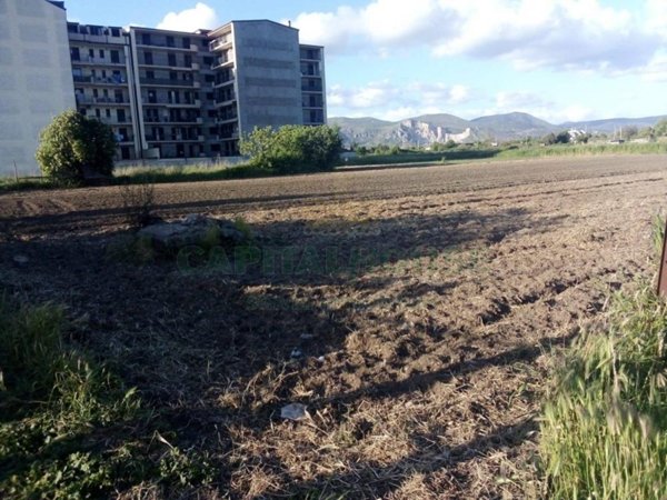 terreno agricolo a Santa Maria Capua Vetere in zona Sant'Andrea dei Lagni