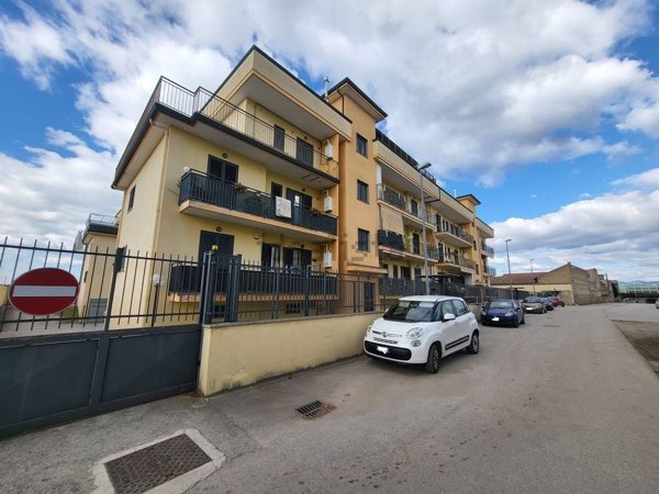 appartamento in vendita a Santa Maria Capua Vetere in zona Sant'Andrea dei Lagni