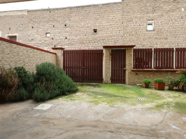 appartamento in vendita a Santa Maria Capua Vetere in zona Sant'Andrea dei Lagni
