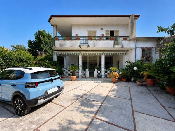 casa indipendente in vendita a Santa Maria Capua Vetere