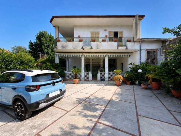 casa indipendente in vendita a Santa Maria Capua Vetere
