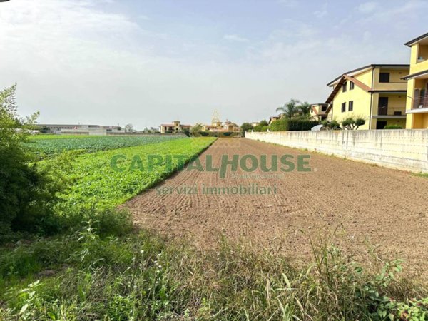 terreno edificabile in vendita a San Tammaro