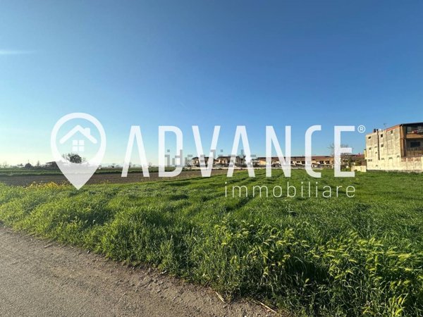terreno edificabile in vendita a San Tammaro