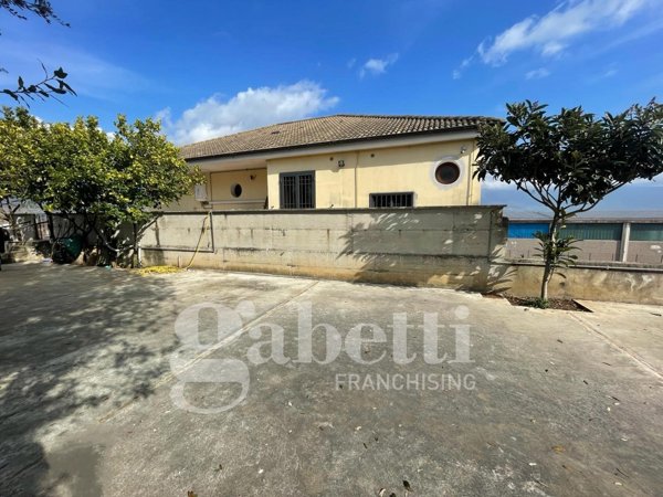 casa indipendente in vendita a Sant'Angelo d'Alife