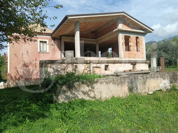 casa indipendente in vendita a Sant'Angelo d'Alife