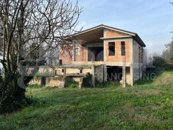 casa indipendente in vendita a Sant'Angelo d'Alife