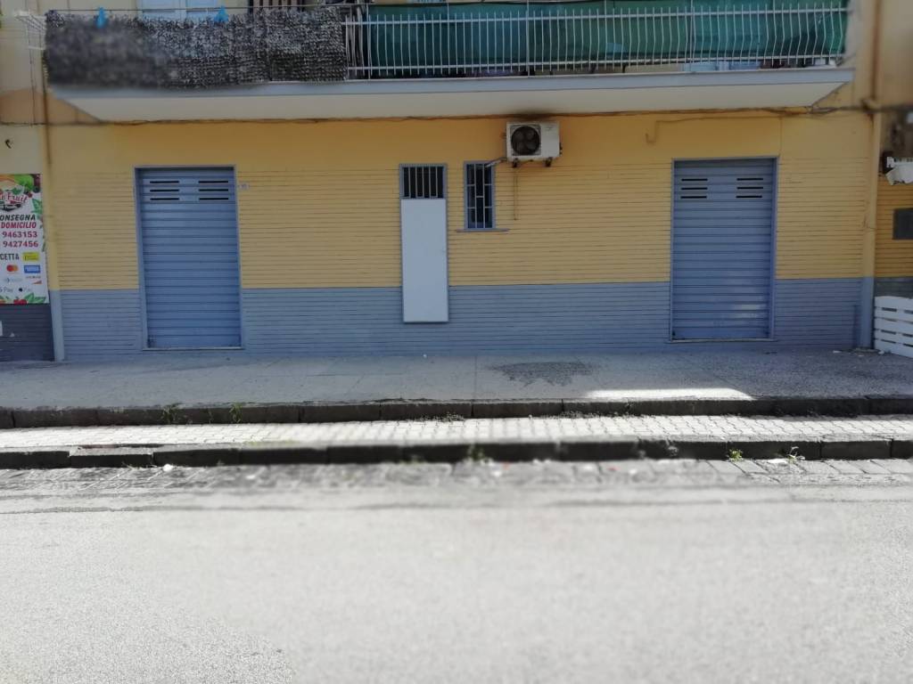 negozio in vendita a Sant'Arpino