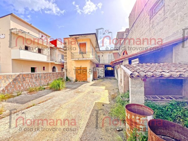 casa indipendente in vendita a Sant'Arpino