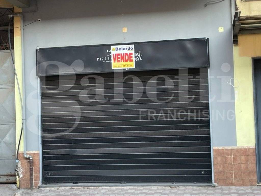 negozio in vendita a Sant'Arpino