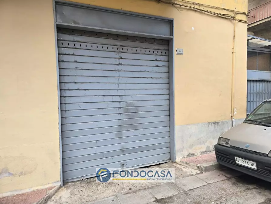 locale commerciale in vendita a Sant'Arpino