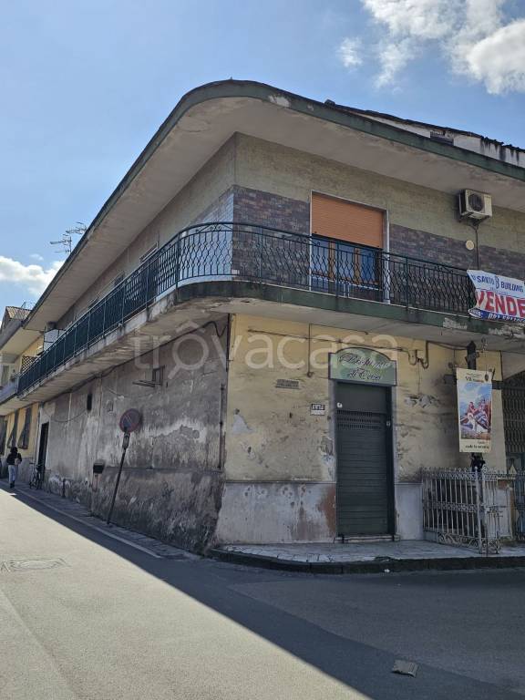negozio in vendita a Sant'Arpino