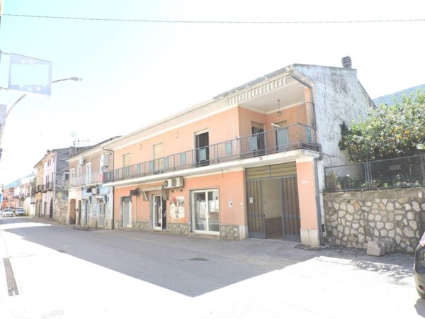 appartamento in vendita a Sessa Aurunca in zona Piedimonte