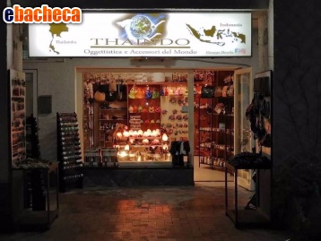 locale commerciale in vendita a Sessa Aurunca in zona Baia Domizia