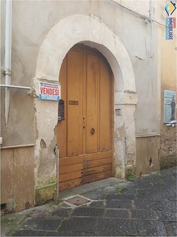 casa semindipendente in vendita a Sessa Aurunca in zona Avezzano