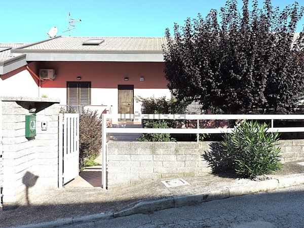 casa indipendente in vendita a Sessa Aurunca