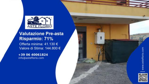 negozio in vendita a Sessa Aurunca in zona Carano
