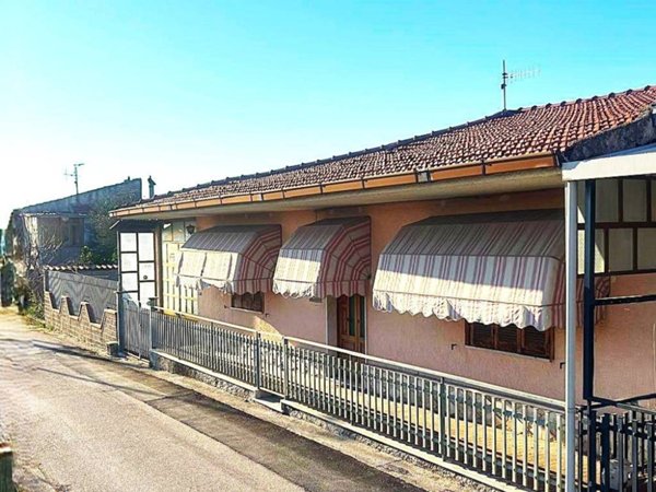 casa indipendente in vendita a Sessa Aurunca in zona Fasani