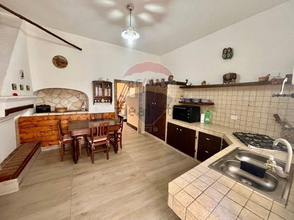 casa semindipendente in vendita a Sessa Aurunca in zona Cascano