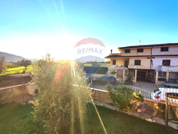 casa indipendente in vendita a Sessa Aurunca