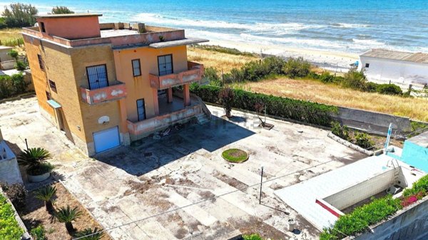 casa indipendente in vendita a Sessa Aurunca