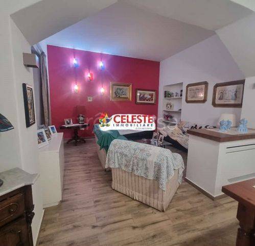 casa indipendente in vendita a Sessa Aurunca in zona Cascano