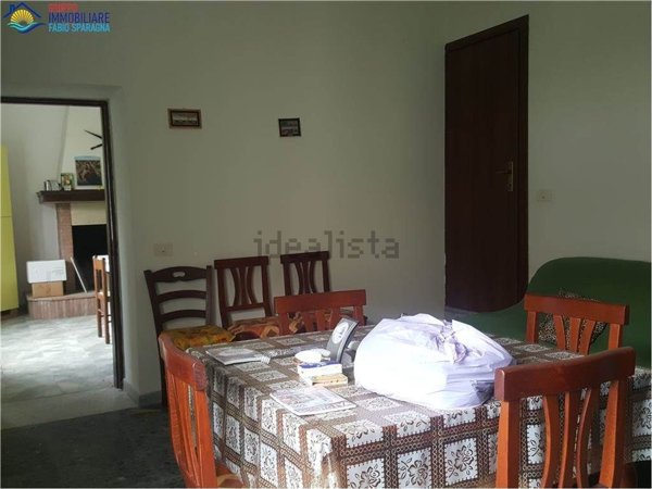 casa indipendente in vendita a Sessa Aurunca in zona Avezzano