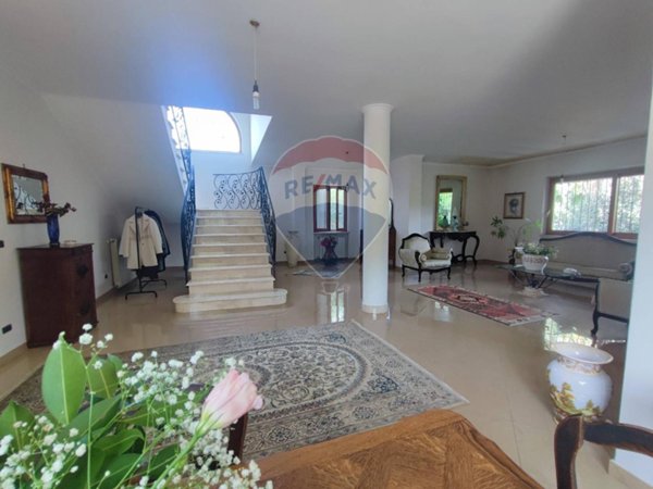 casa indipendente in vendita a Sessa Aurunca in zona Carano