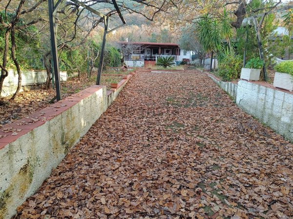 casa indipendente in vendita a Sessa Aurunca