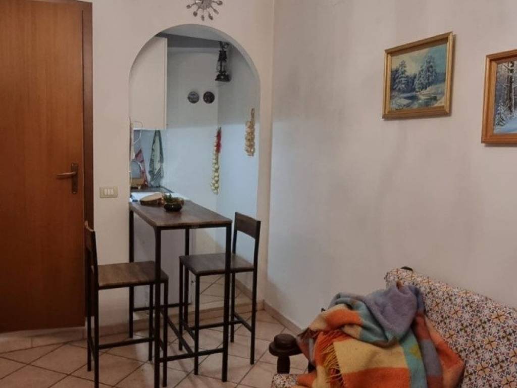 casa indipendente in vendita a Sessa Aurunca in zona Cascano