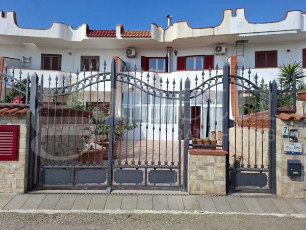 casa indipendente in vendita a Sessa Aurunca