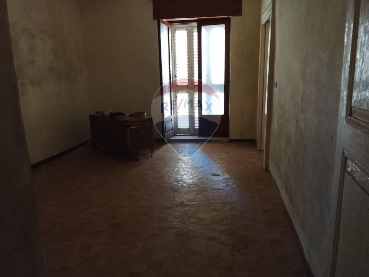 casa indipendente in vendita a Sessa Aurunca in zona Corbara
