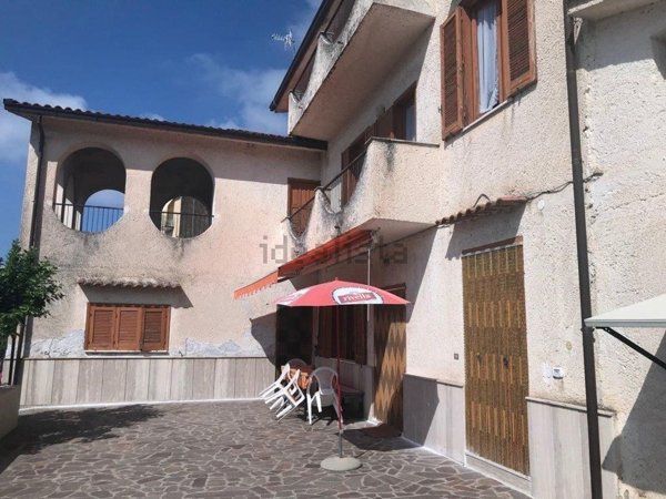 appartamento in vendita a Sessa Aurunca in zona Valogno