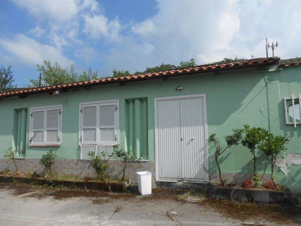 casa indipendente in vendita a Sessa Aurunca in zona Piedimonte