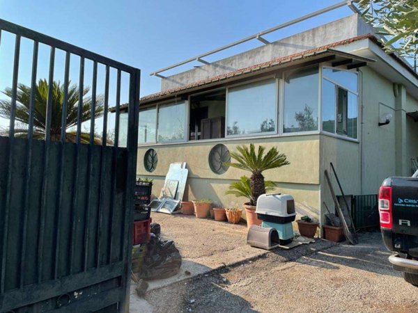 casa indipendente in vendita a Sessa Aurunca in zona Piedimonte