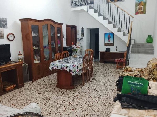 casa indipendente in vendita a Sessa Aurunca in zona Carano