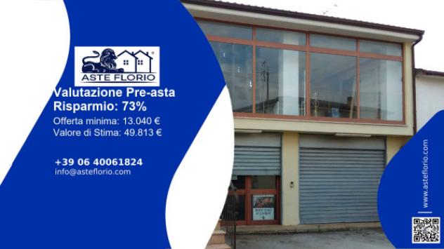 locale commerciale in vendita a Sessa Aurunca