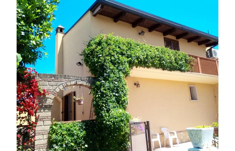 casa indipendente in vendita a Sessa Aurunca in zona Corigliano