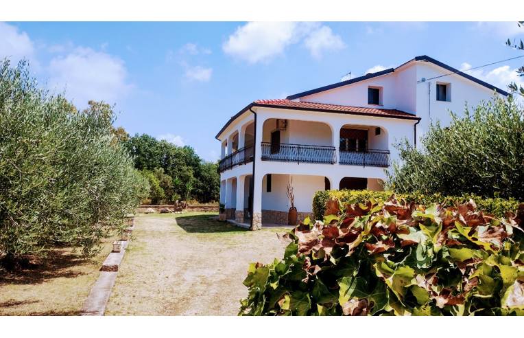 casa indipendente in vendita a Sessa Aurunca in zona Piedimonte